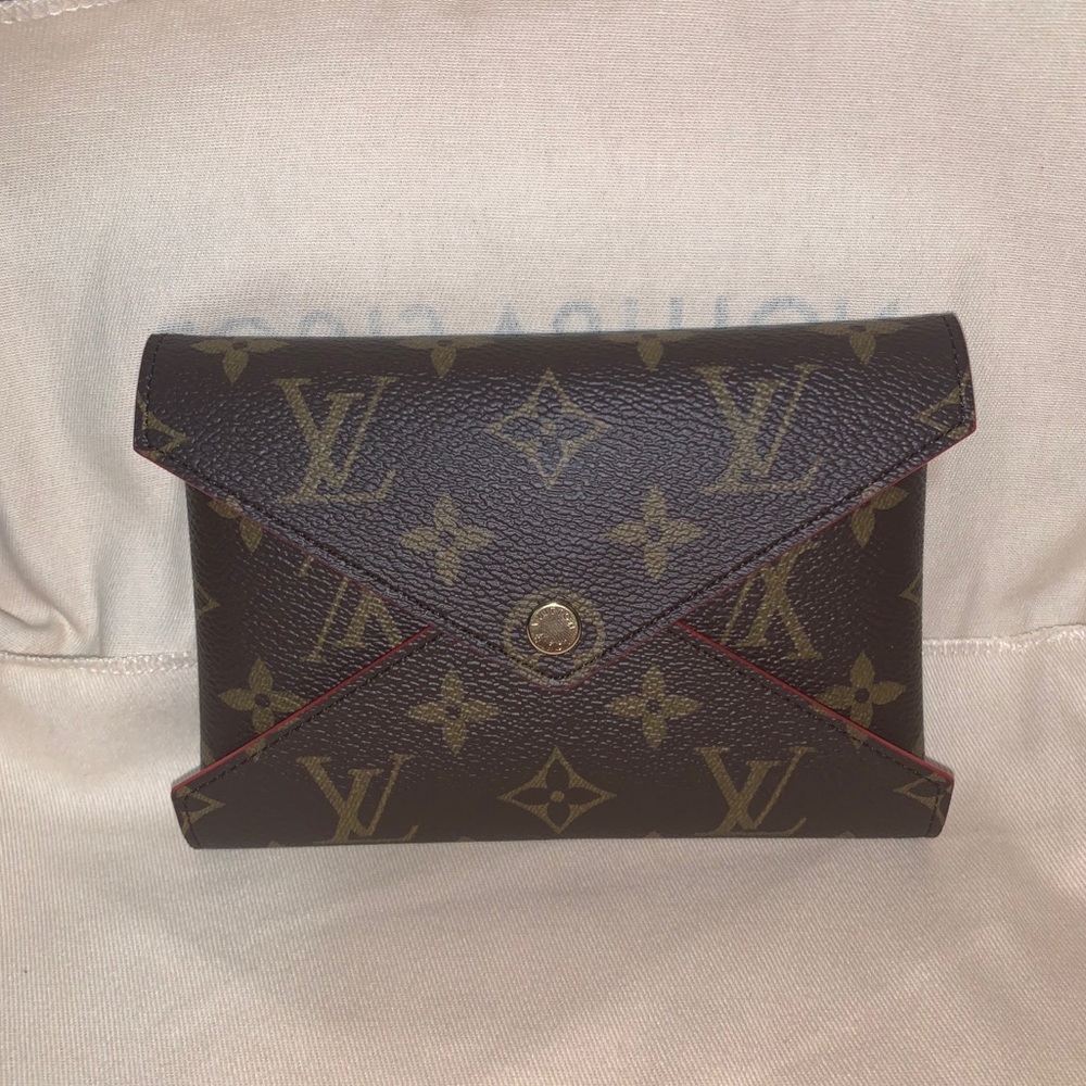 SOLD-Louis Vuitton Medium Kirigami Pochette